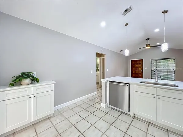 $1,825 | 2557 Riva Court, Orlando, FL 32817