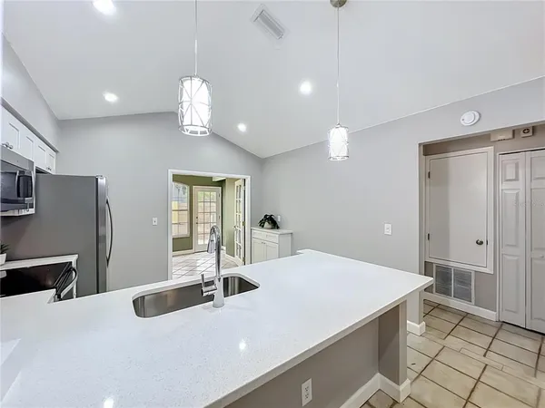 $1,825 | 2557 Riva Court, Orlando, FL 32817