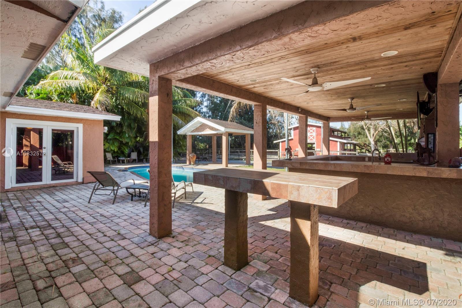 4921 Southwest 188th Avenue Southwest Ranches, FL 33332 - Photo 17 of 33