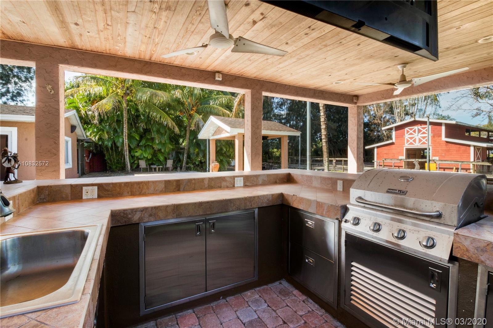4921 Southwest 188th Avenue Southwest Ranches, FL 33332 - Photo 19 of 33