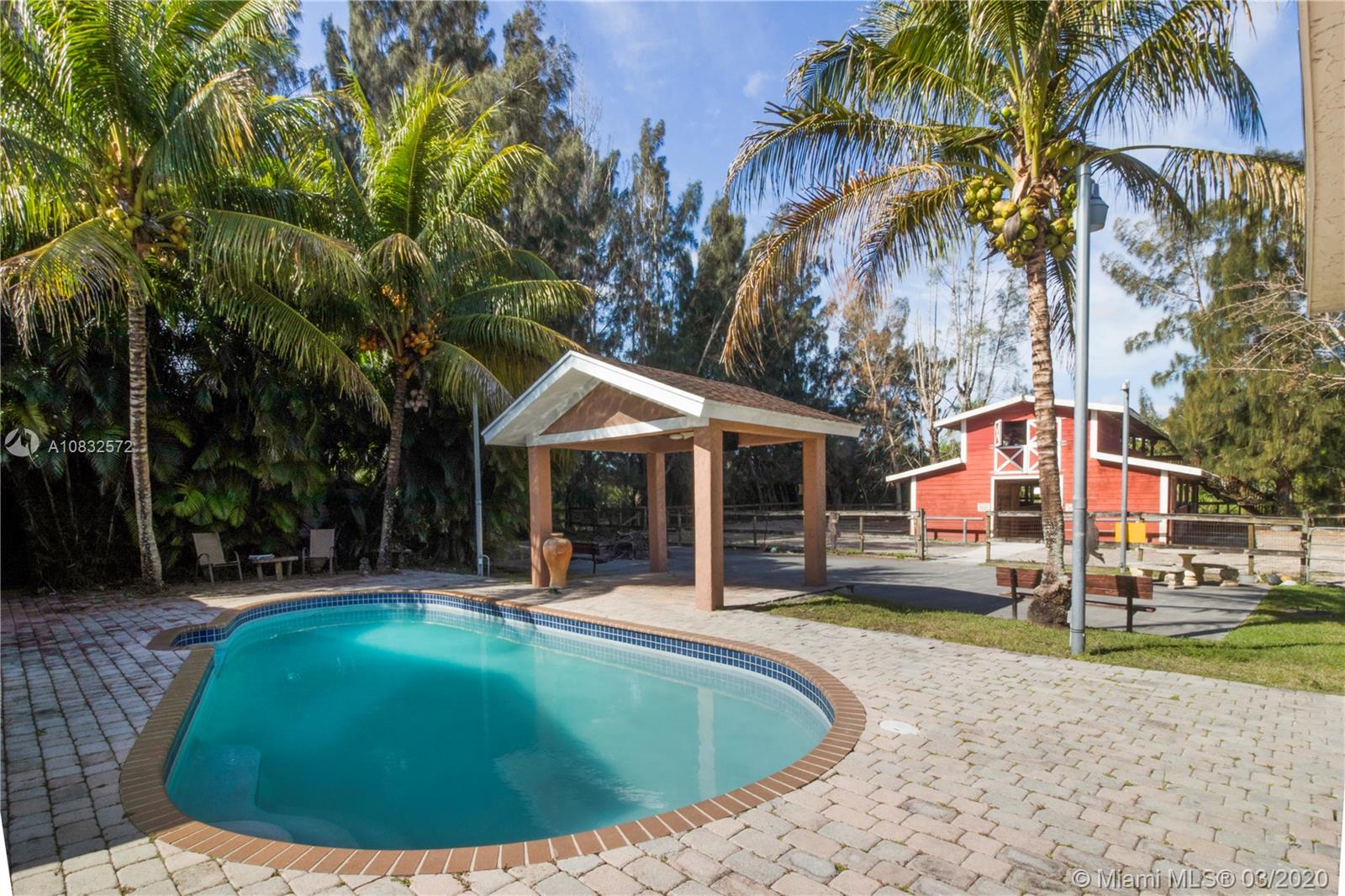 4921 Southwest 188th Avenue Southwest Ranches, FL 33332 - Photo 20 of 33
