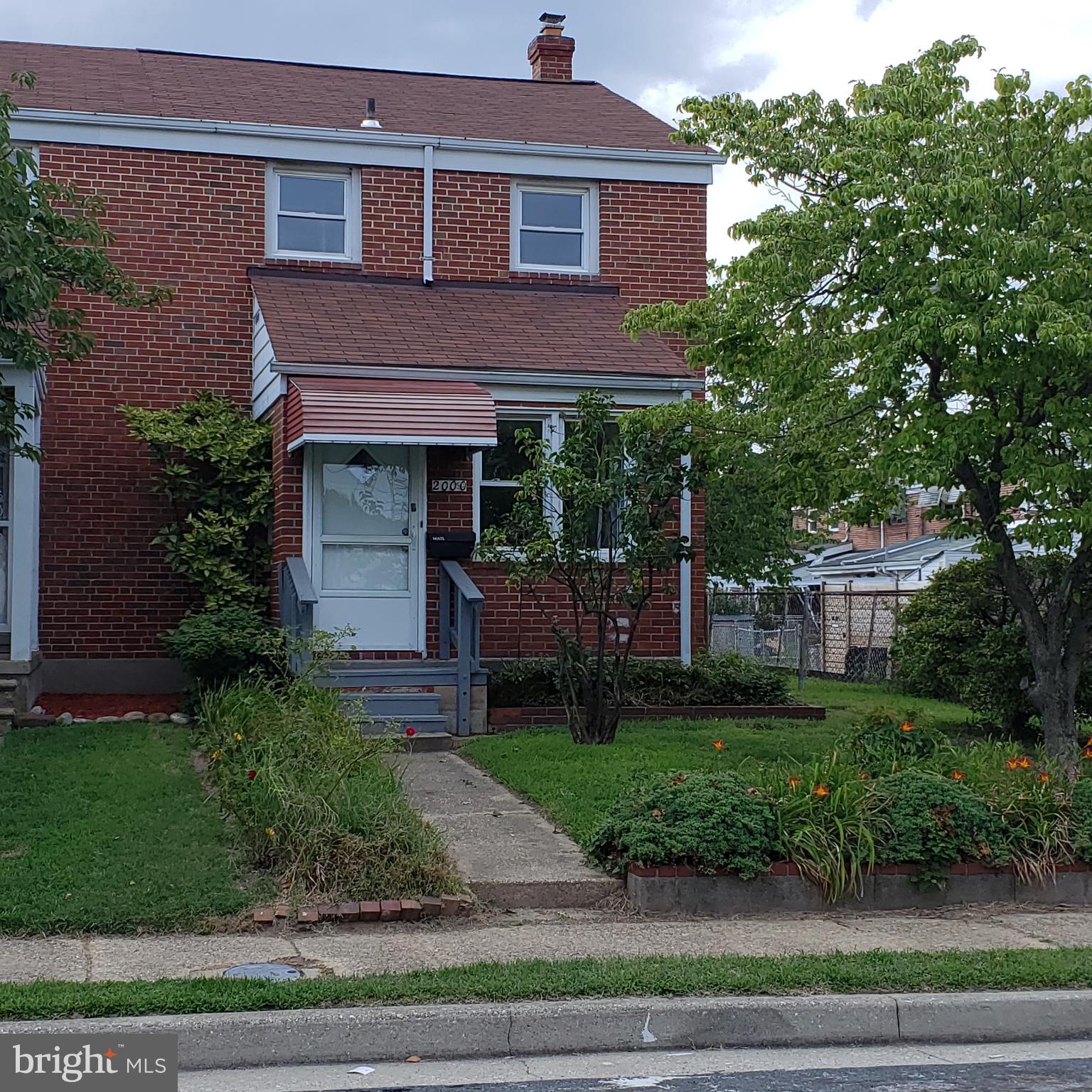 2000 Ormand Road Baltimore, MD 21222 - Photo 4 of 49 Welcoming front yard