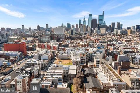 a picture of city view