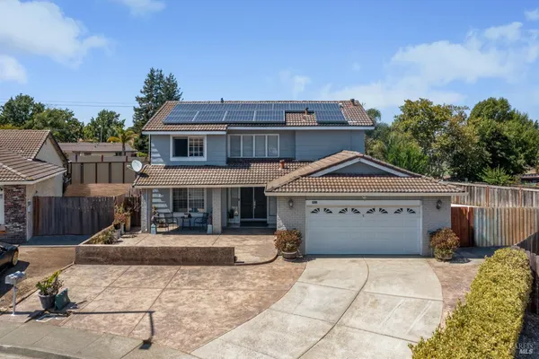 $699,990 | 128 Evelyn Circle, Vallejo, CA 94589