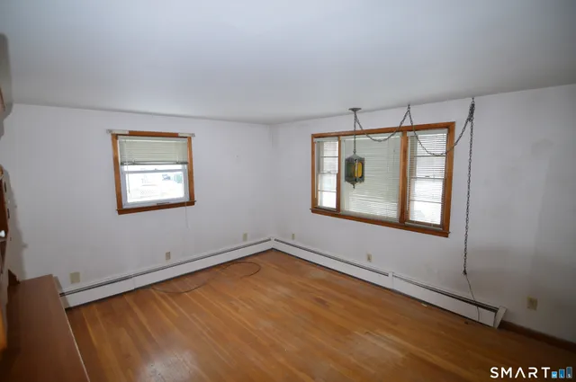 $389,000 | 120 Chelsea Street, Stratford, CT 06615