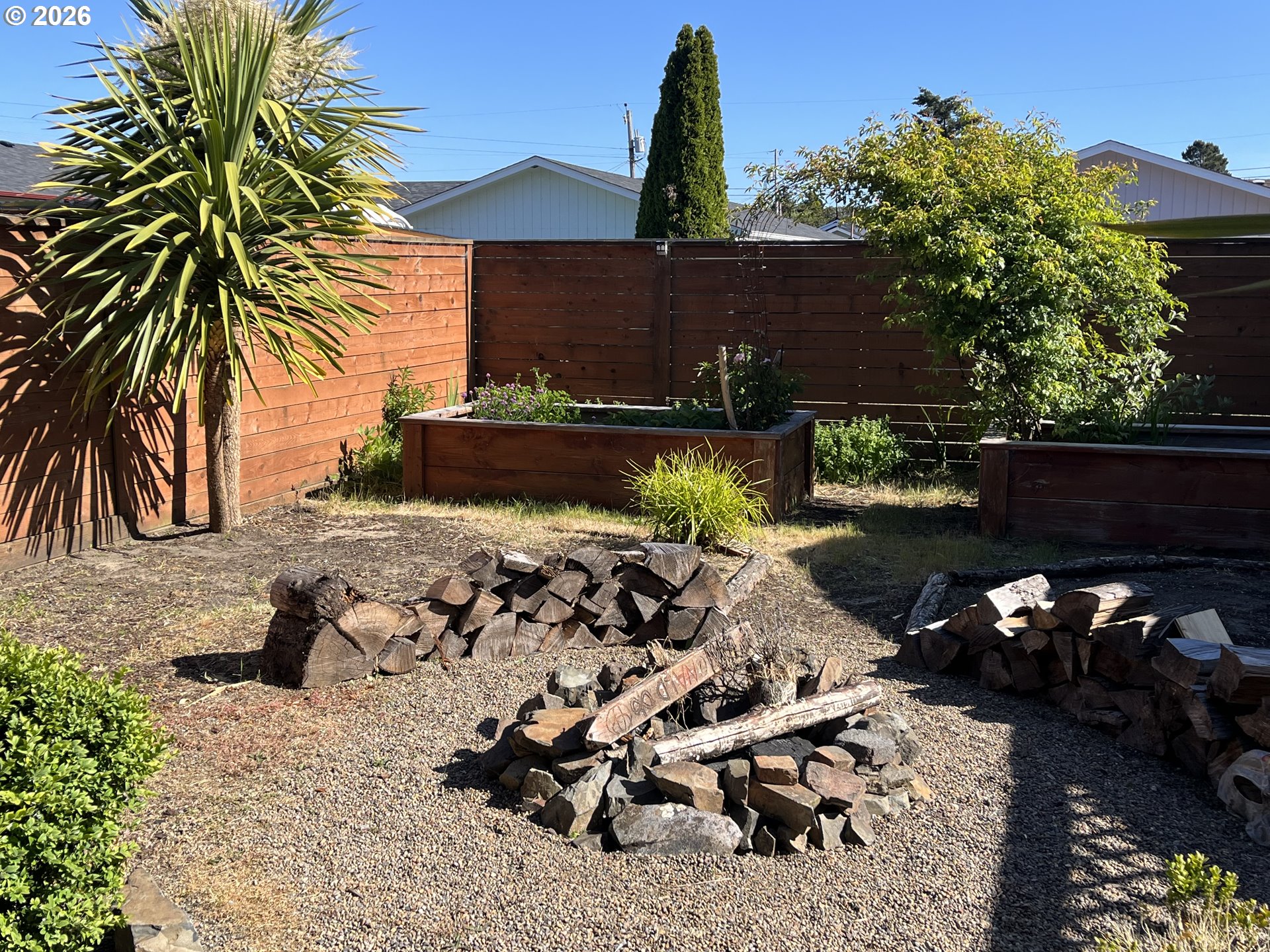 1640 19th Street Florence, OR 97439 - Photo 11 of 25 Backyard