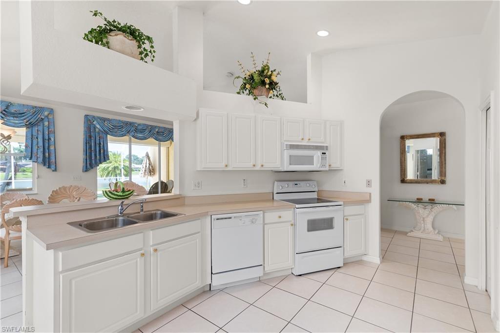 430 Crossfield Circle Naples, FL 34104 - Photo 10 of 31