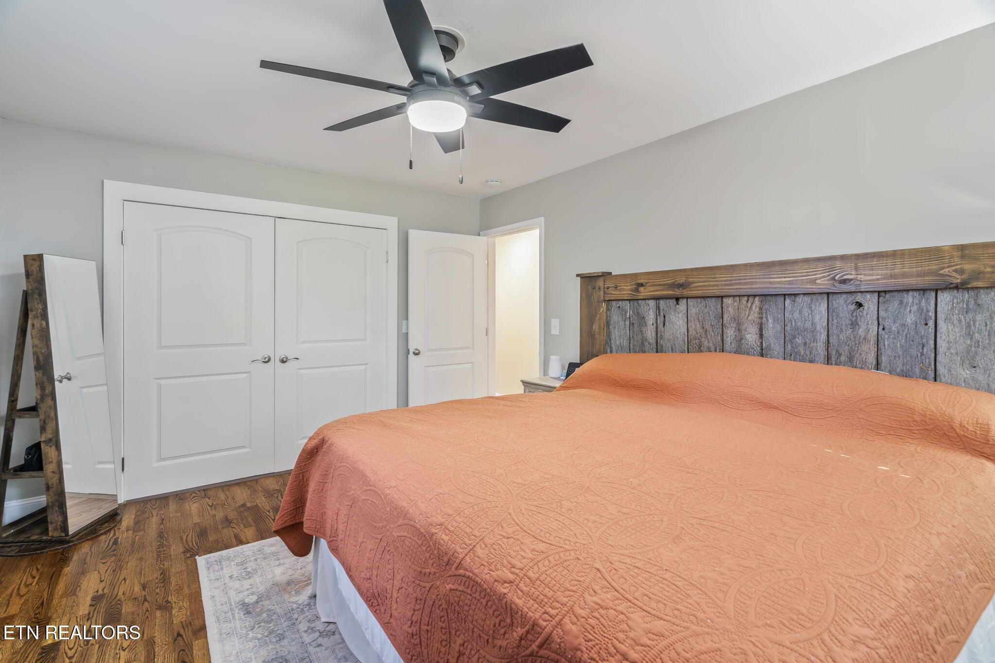 215 Ridge Road Maryville, TN 37803 - Photo 12 of 31 28-web-or-mls-215 Ridge Road-22 - Copy