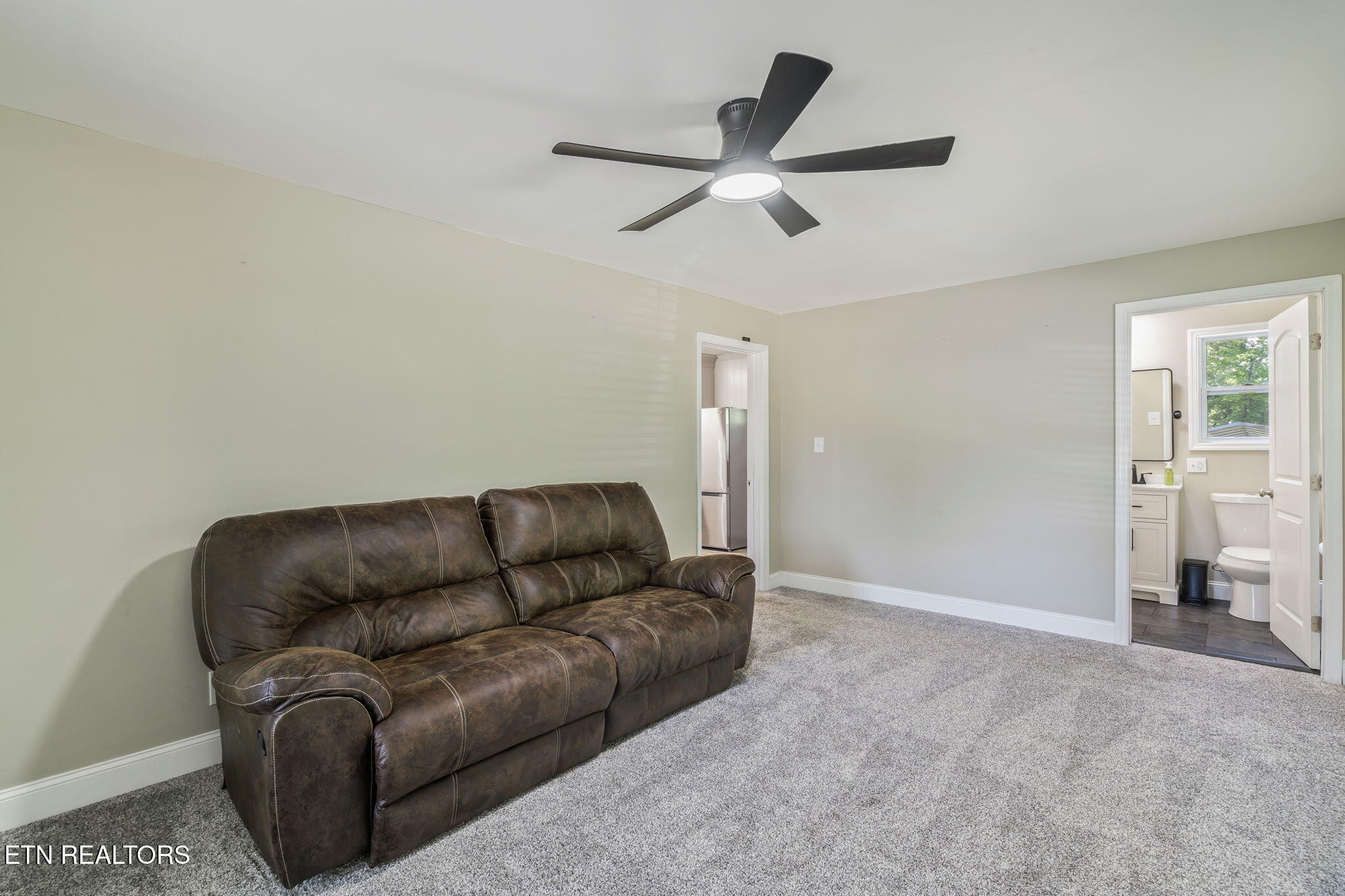 215 Ridge Road Maryville, TN 37803 - Photo 18 of 31 18-web-or-mls-215 Ridge Road-12 - Copy