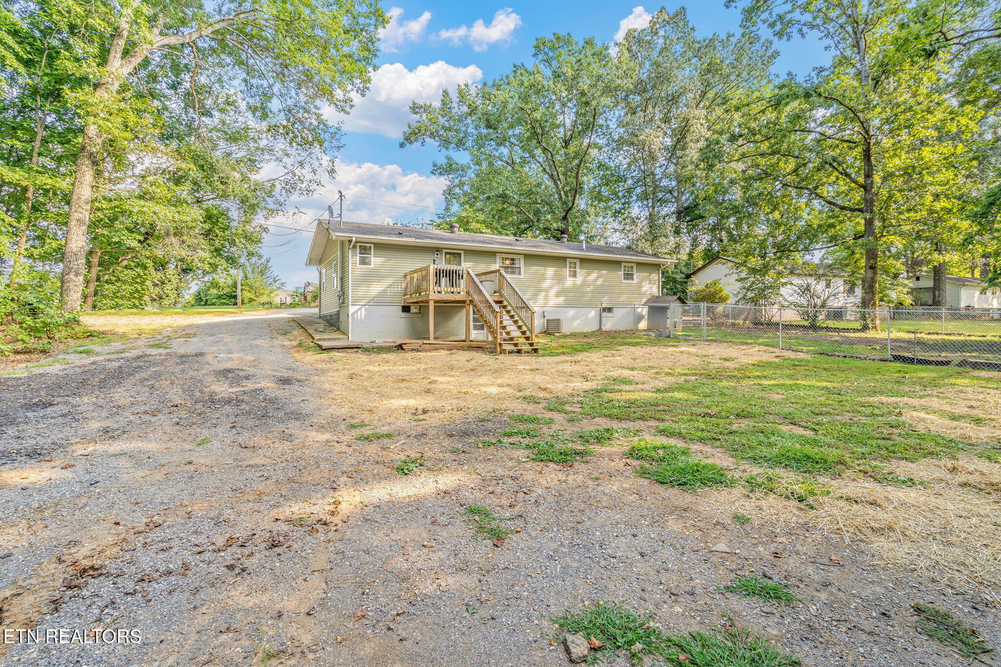 215 Ridge Road Maryville, TN 37803 - Photo 27 of 31 32-web-or-mls-215 Ridge Road-31 - Copy