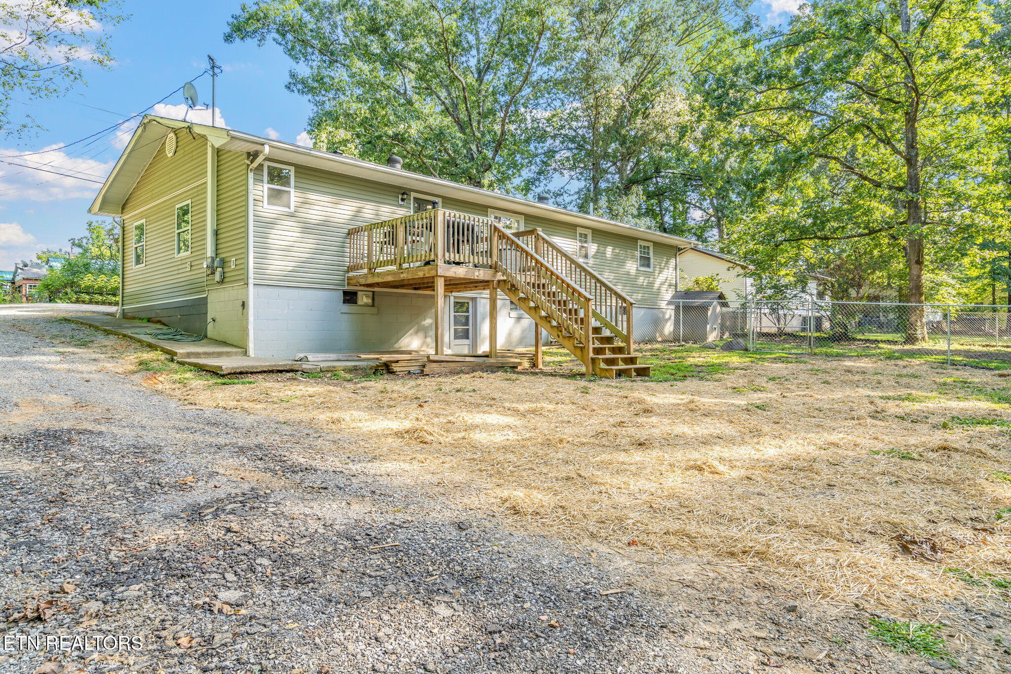 215 Ridge Road Maryville, TN 37803 - Photo 28 of 31 41-web-or-mls-215 Ridge Road-40