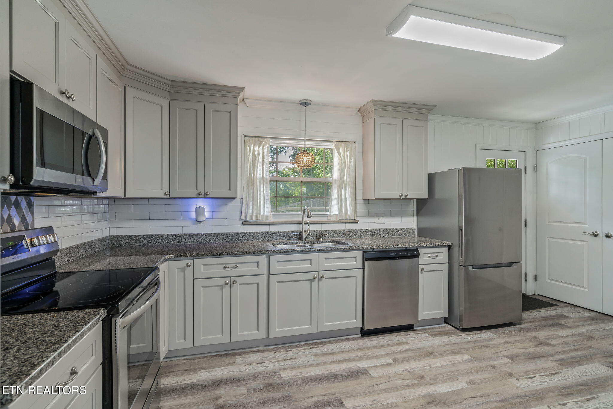 215 Ridge Road Maryville, TN 37803 - Photo 10 of 31 12-web-or-mls-215 Ridge Road-6 - Copy