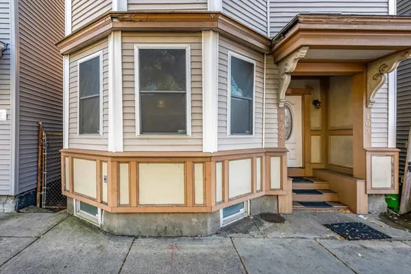 $599,000 | 102 Boston Street, Unit 1, Boston, MA 02125