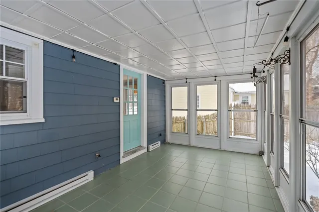 $975,000 | 59 Ferry Lane, Barrington, RI 02806