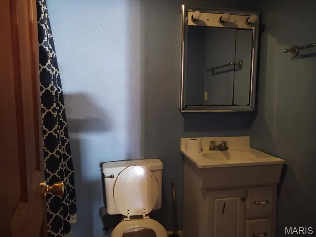 $110,000 | 213 North Van Buren Street, New Athens, IL 62264