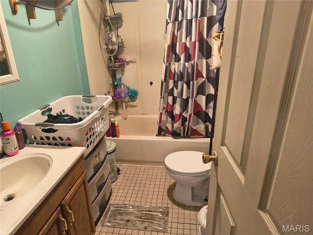 $110,000 | 213 North Van Buren Street, New Athens, IL 62264