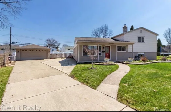 $2,200 | 33112 Lynx Street, Westland, MI 48185