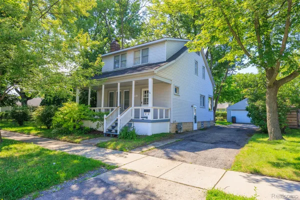 $349,000 | 556 East Troy Street, Ferndale, MI 48220