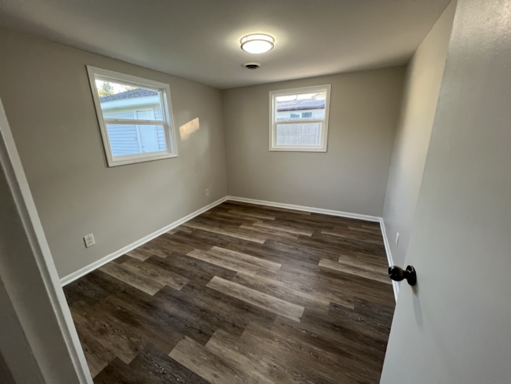 26835 South Linden Lane Crete, IL 60417 - Photo 25 of 31 a view of room with window and hardwood floor