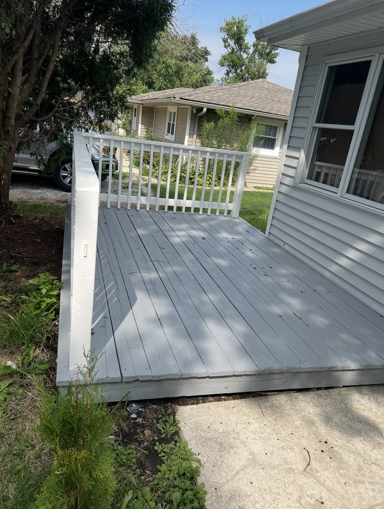 26835 South Linden Lane Crete, IL 60417 - Photo 29 of 31 a front view of house with yard
