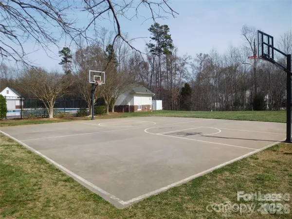 $1,250 | 17905 Delmas Drive, Unit 203, Cornelius, NC 28031