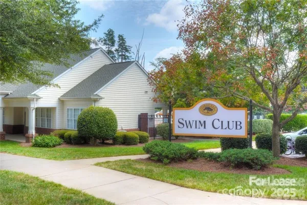 $1,250 | 17905 Delmas Drive, Unit 203, Cornelius, NC 28031