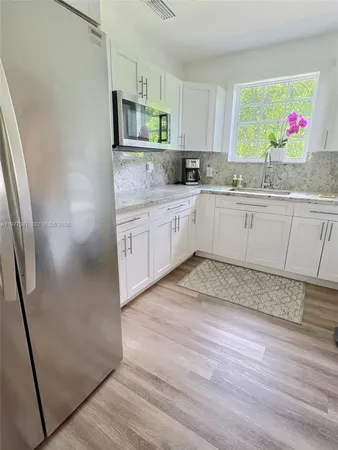 $898,000 | 3911 Southwest 61st Avenue, Miami, FL 33155