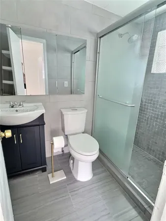 $898,000 | 3911 Southwest 61st Avenue, Miami, FL 33155