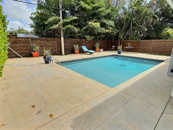 $898,000 | 3911 Southwest 61st Avenue, Miami, FL 33155