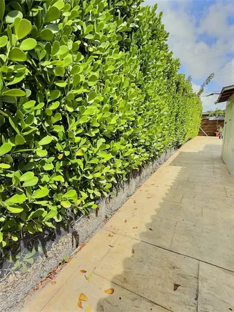 $898,000 | 3911 Southwest 61st Avenue, Miami, FL 33155