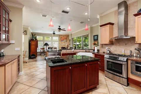 $1,100,000 | 6737 Mango Avenue South, St. Petersburg, FL 33707