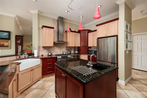 $1,100,000 | 6737 Mango Avenue South, St. Petersburg, FL 33707