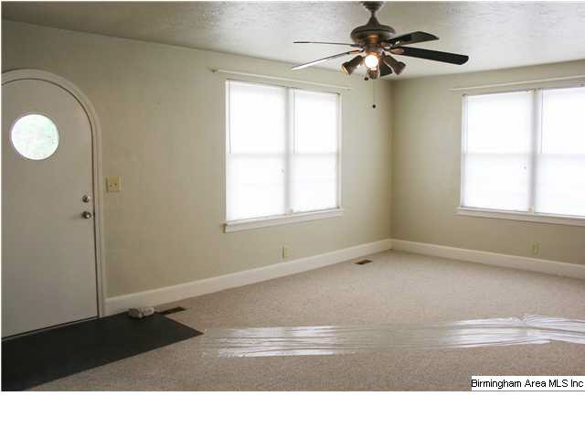 1825 Lynn Road Anniston, AL 36207 - Photo 2 of 32