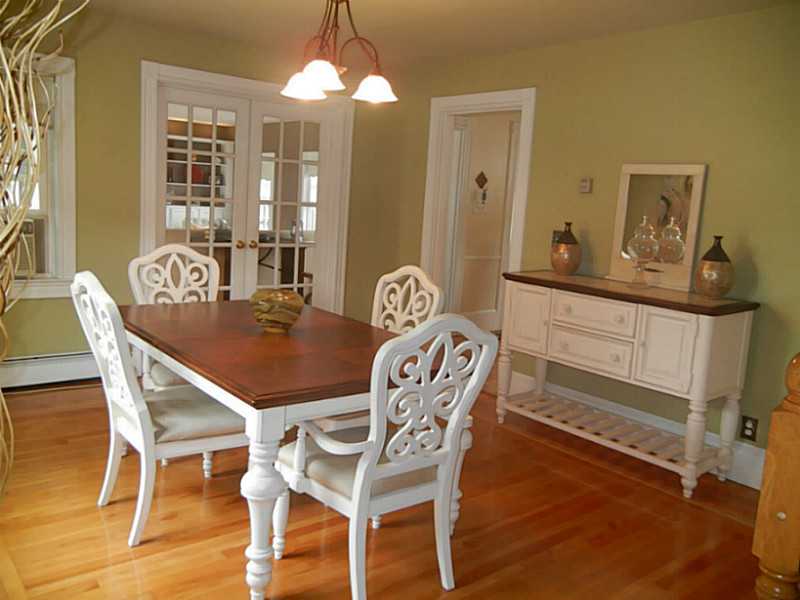 244 Aqueduct Road Cranston, RI 02910 - Photo 5 of 11 Dining Room.