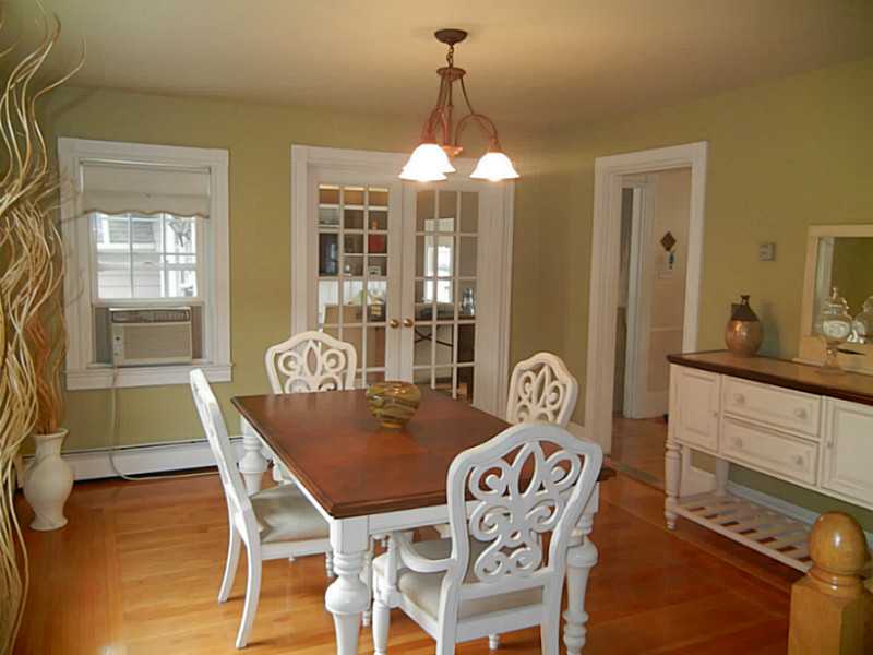 244 Aqueduct Road Cranston, RI 02910 - Photo 6 of 11 Dining Room.