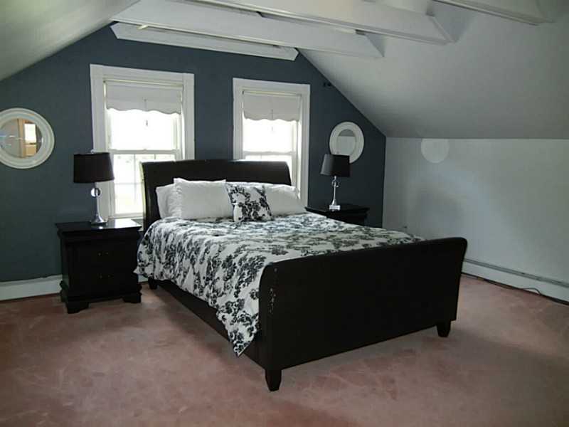 244 Aqueduct Road Cranston, RI 02910 - Photo 7 of 11 Master Bedroom.