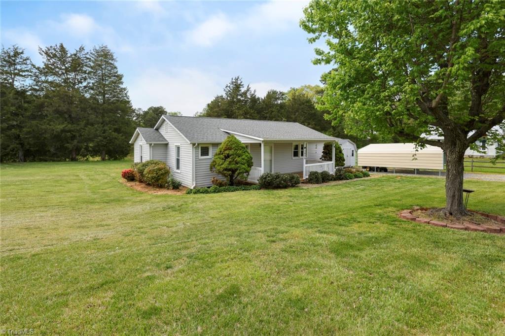 1626 Southwest School Road Clemmons, NC 27012 - Photo 2 of 35 Gallery Image 2