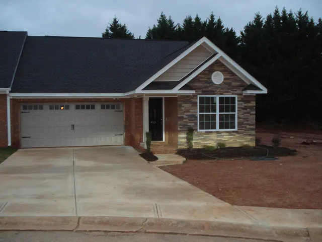 $285,000 | 413 Amelia Springs Lane, Moore, SC 29369