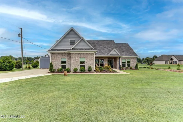 $415,000 | 179 Palomino Run, Holly Springs, MS 38635