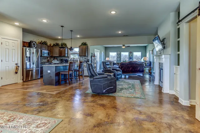 $415,000 | 179 Palomino Run, Holly Springs, MS 38635