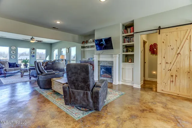 $415,000 | 179 Palomino Run, Holly Springs, MS 38635