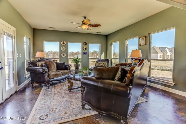 $415,000 | 179 Palomino Run, Holly Springs, MS 38635