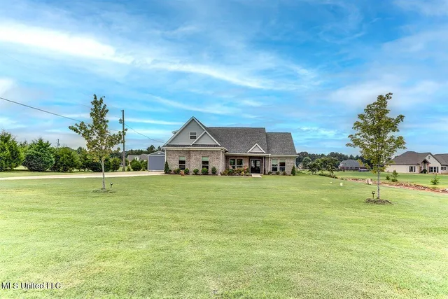 $415,000 | 179 Palomino Run, Holly Springs, MS 38635