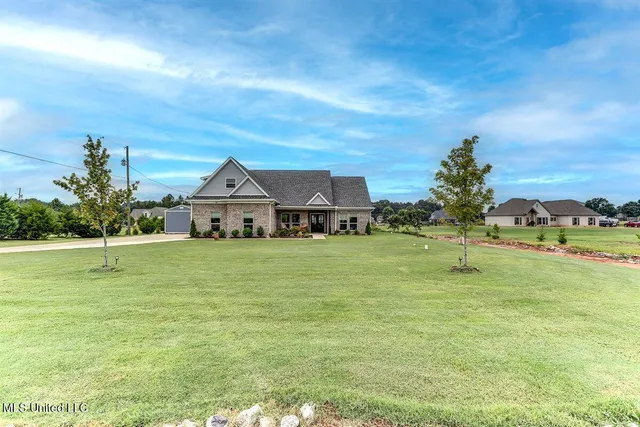 $415,000 | 179 Palomino Run, Holly Springs, MS 38635