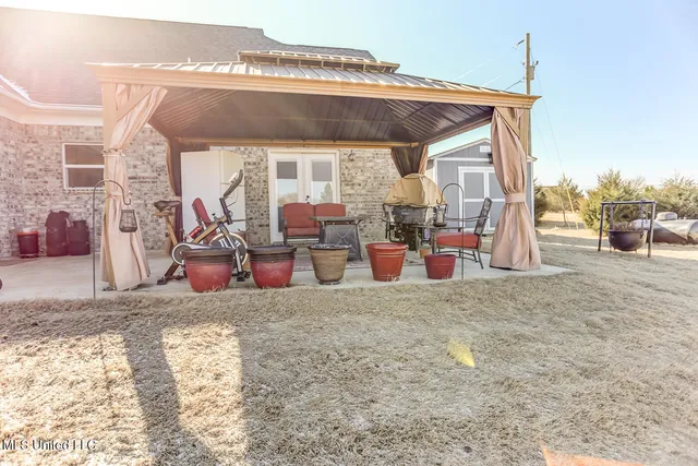 $415,000 | 179 Palomino Run, Holly Springs, MS 38635