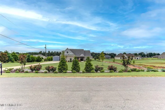 $415,000 | 179 Palomino Run, Holly Springs, MS 38635