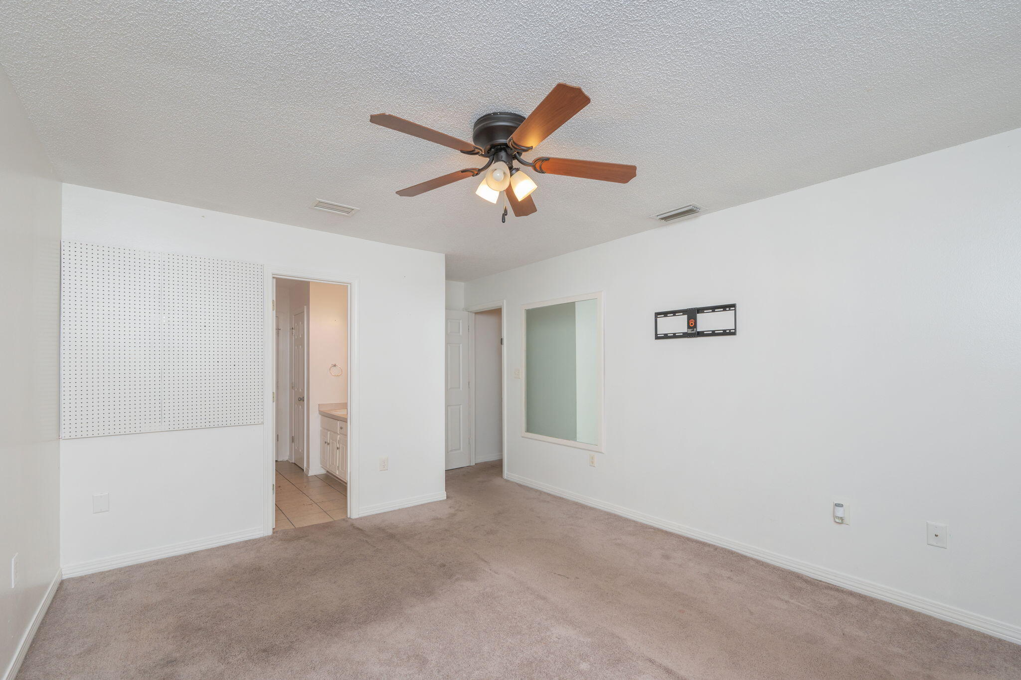 4720 Whitewater Lane Crestview, FL 32539 - Photo 16 of 38 16-web-or-mls-4720-whitewater-ln