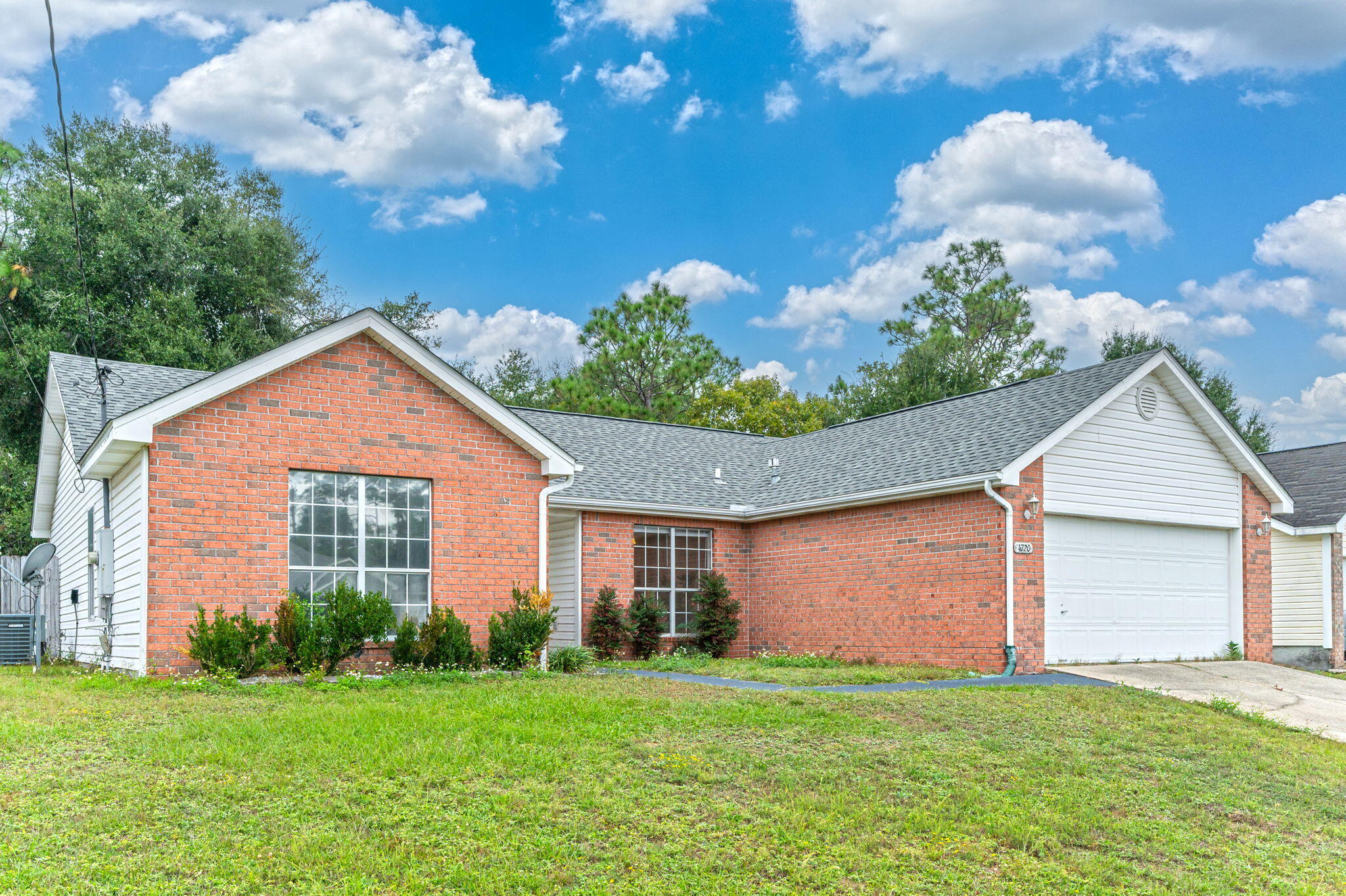 4720 Whitewater Lane Crestview, FL 32539 - Photo 2 of 38 2-web-or-mls-4720-whitewater-ln