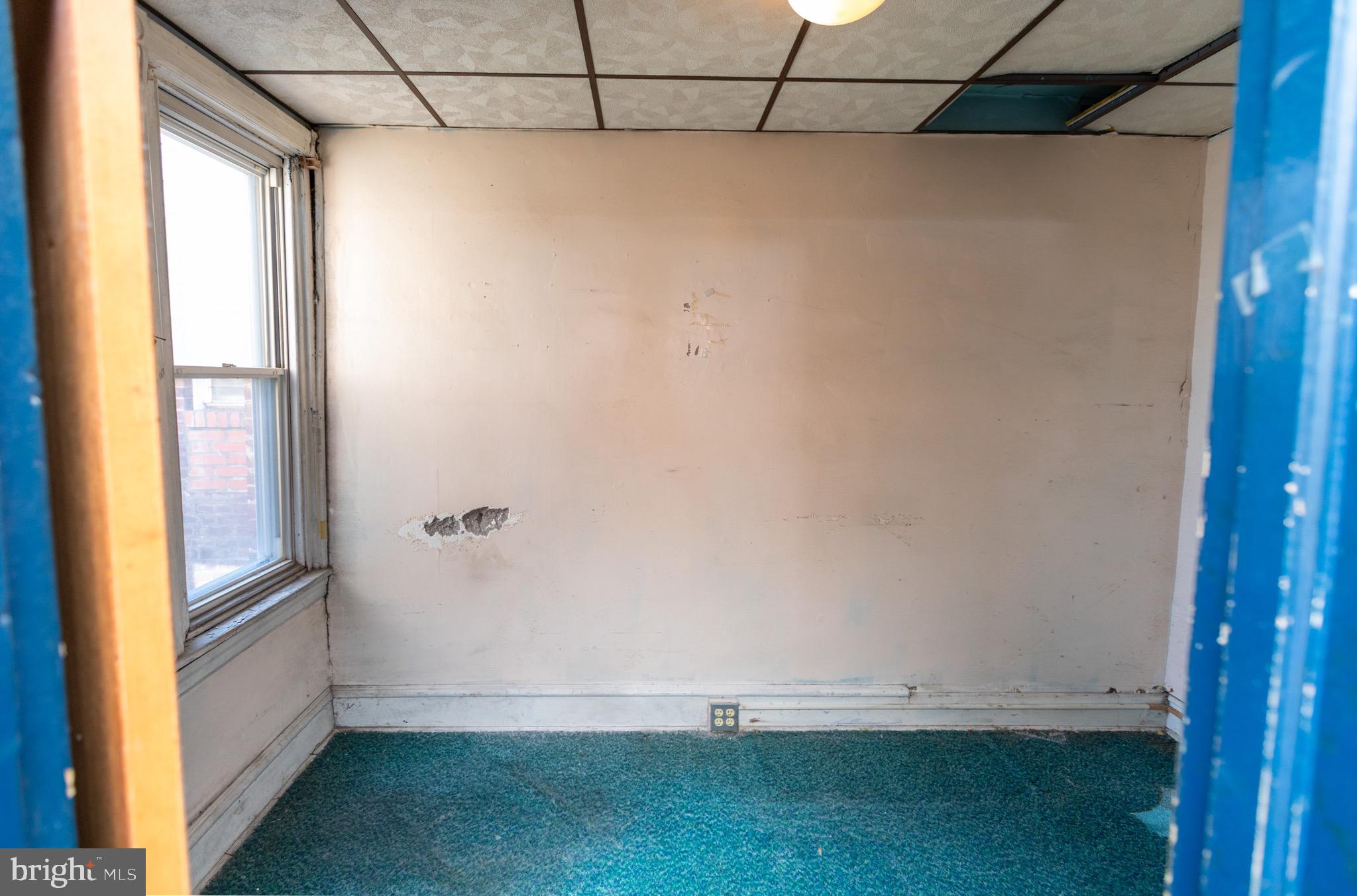 6519 Marsden Street Philadelphia, PA 19135 - Photo 14 of 24 a view of small space