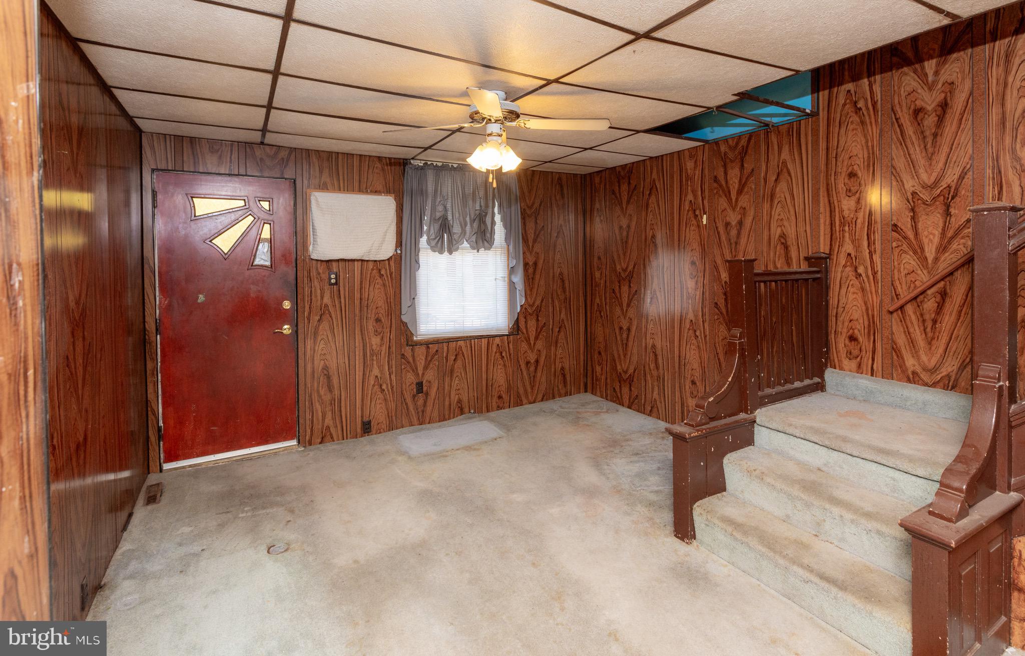 6519 Marsden Street Philadelphia, PA 19135 - Photo 4 of 24